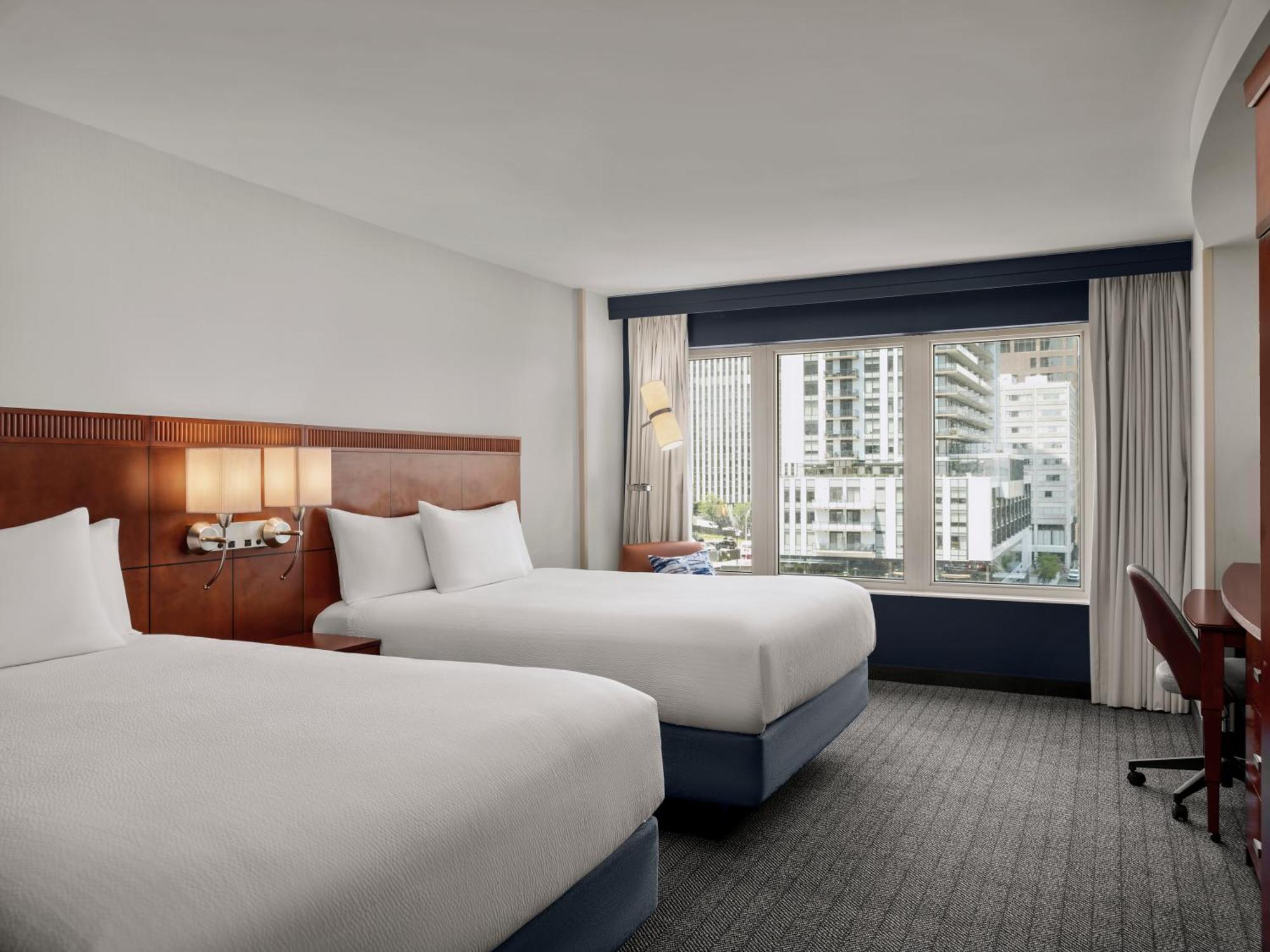 Courtyard By Marriott Downtown Halifax