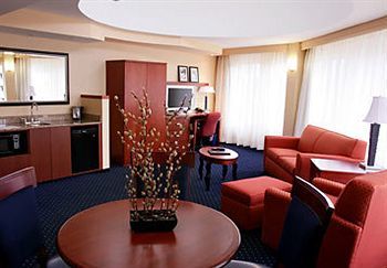Courtyard By Marriott Downtown Halifax